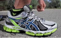 跑步鞋和运动鞋有什么区别 跑步穿什么鞋最好